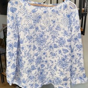 Charter club 100% linen floral embroidered women’s shirt sz  Large white/blue